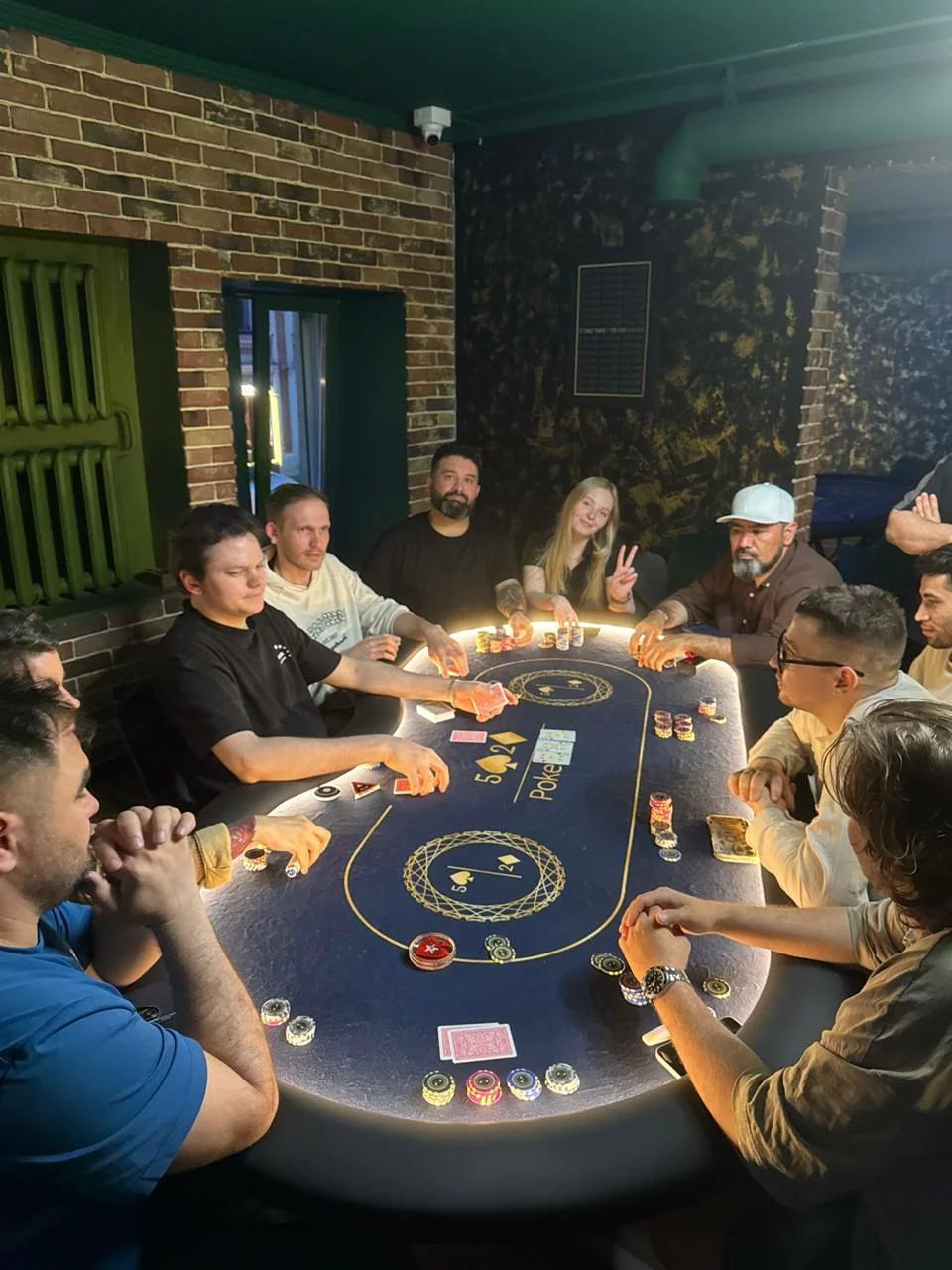 5♠️2♦️ Poker Club