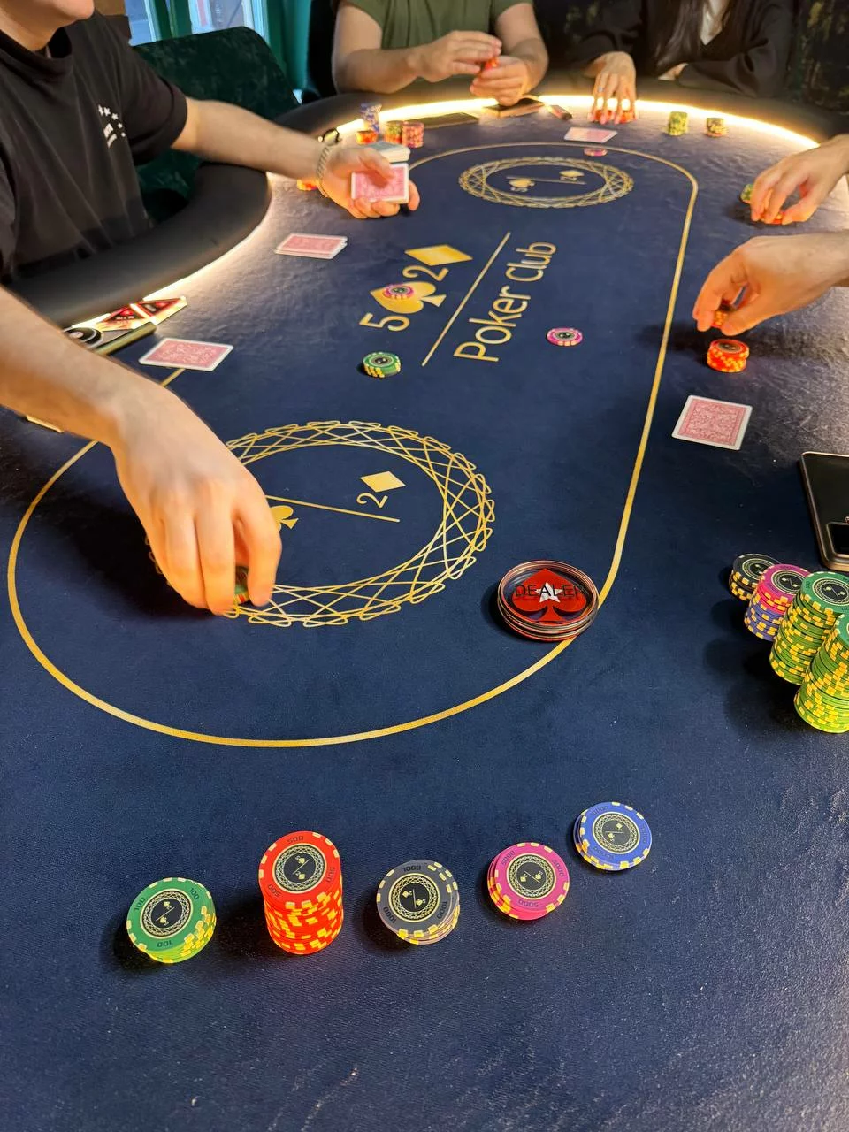 5♠️2♦️ Poker Club