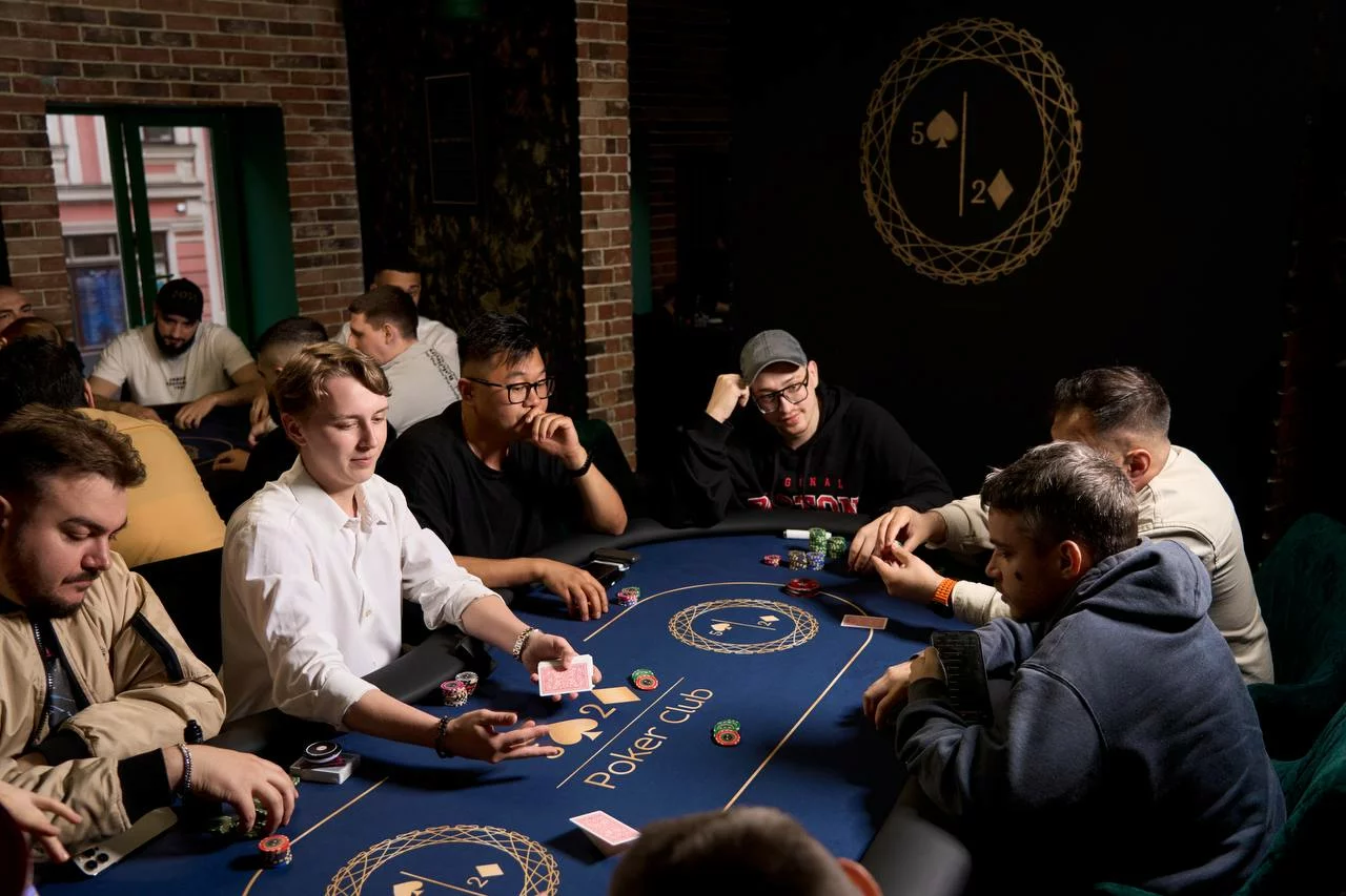 5♠️2♦️ Poker Club