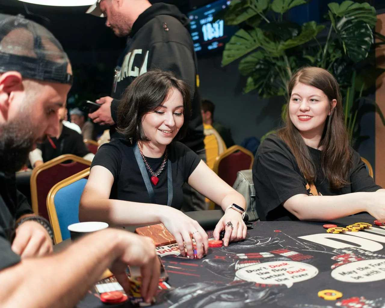 DUCK’S POKER CLUB