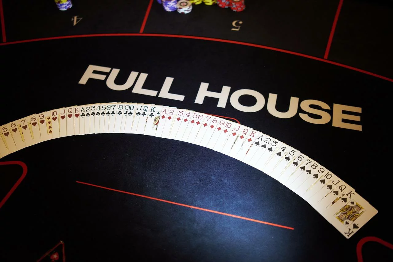 FULL HOUSE CLUB | Новосибирск