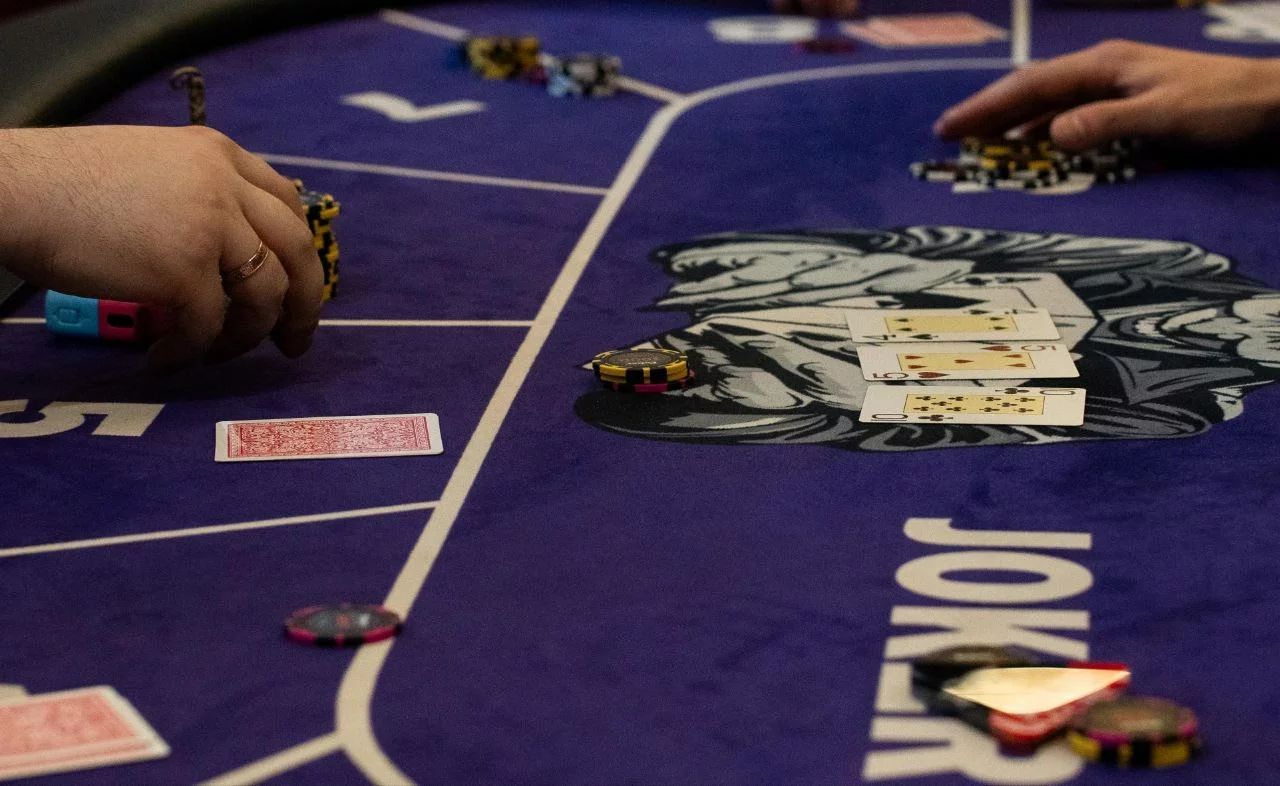 Joker Poker Club в Дзержинском